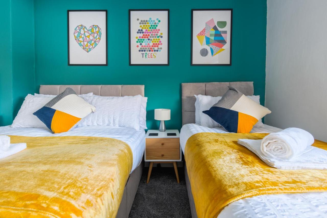 Rookwood House - Spacious Home With Free Parking - Short Stay Leeds Leeds  Extérieur photo