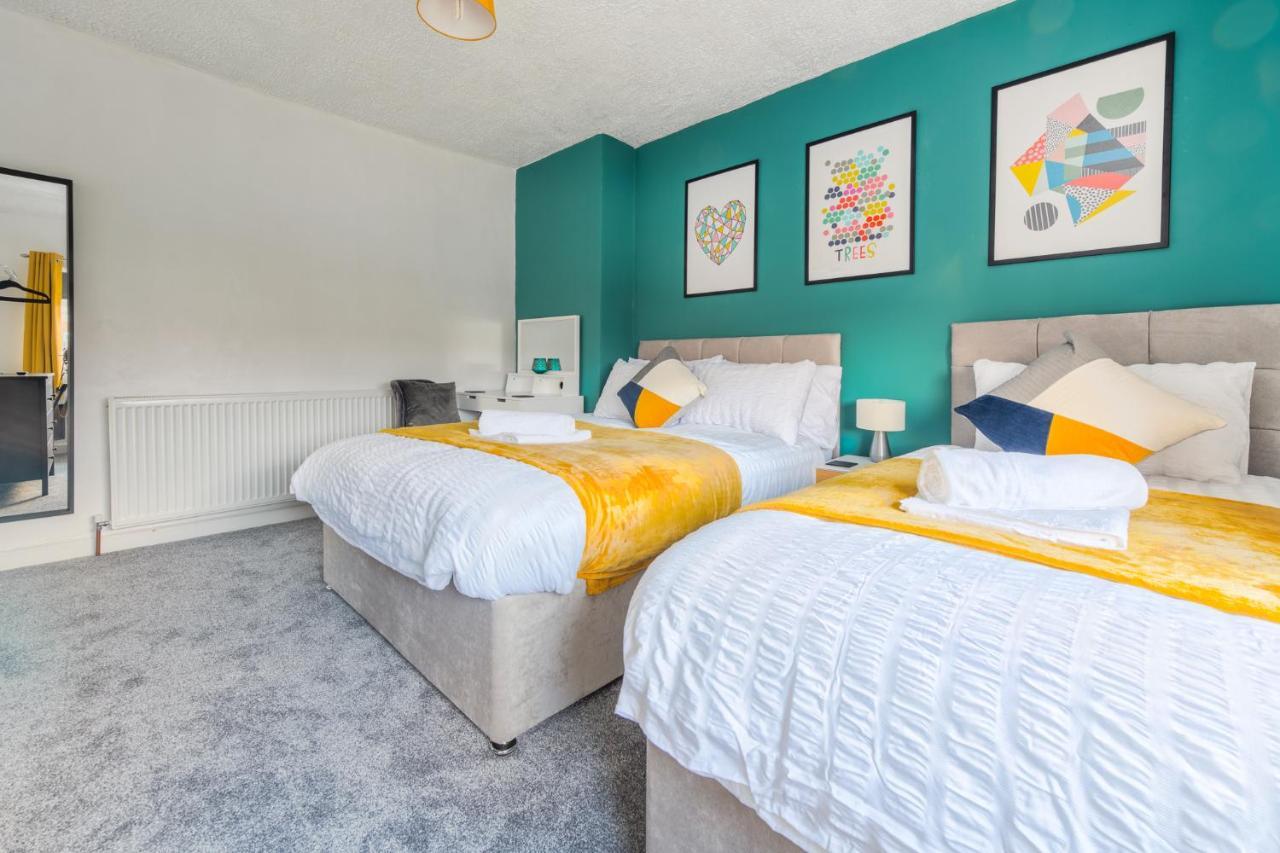 Rookwood House - Spacious Home With Free Parking - Short Stay Leeds Leeds  Extérieur photo