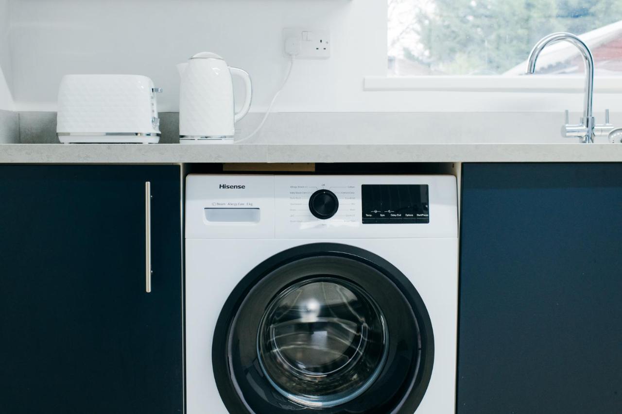 Rookwood House - Spacious Home With Free Parking - Short Stay Leeds Leeds  Extérieur photo