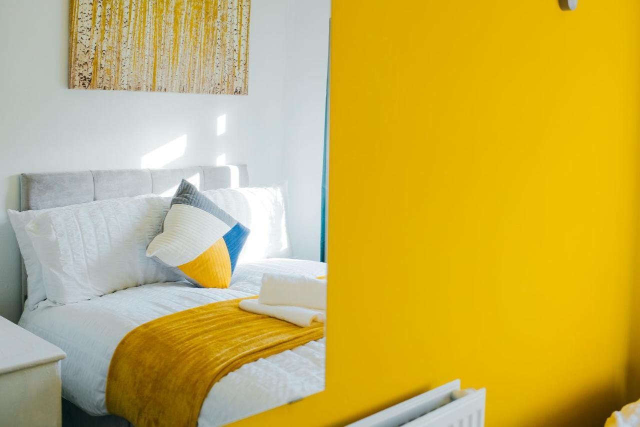 Rookwood House - Spacious Home With Free Parking - Short Stay Leeds Leeds  Extérieur photo